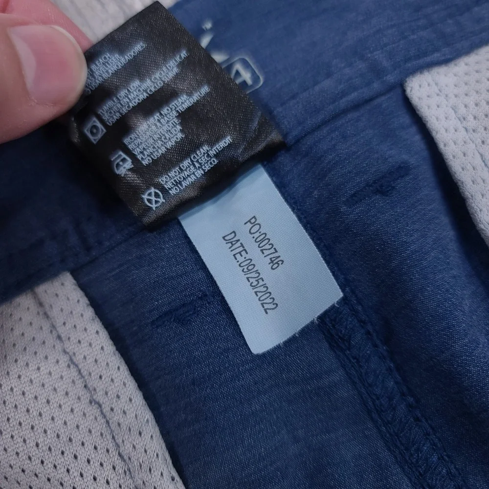 Huk Performance Fishing Shorts Men Size 34 Blue Heathered Stretch Hybrid Pockets - Picture 7 of 7